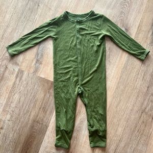 Kyte Baby Long Sleeve Snap Romper in Olive